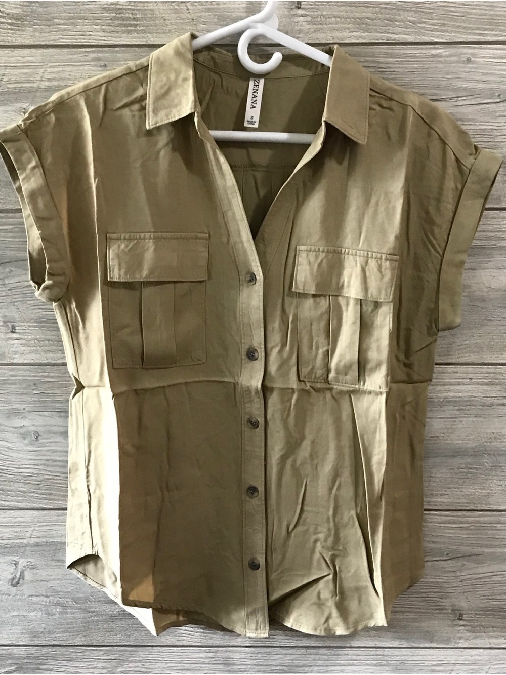 BN Zenana Sleeveless Lightweight Button Up